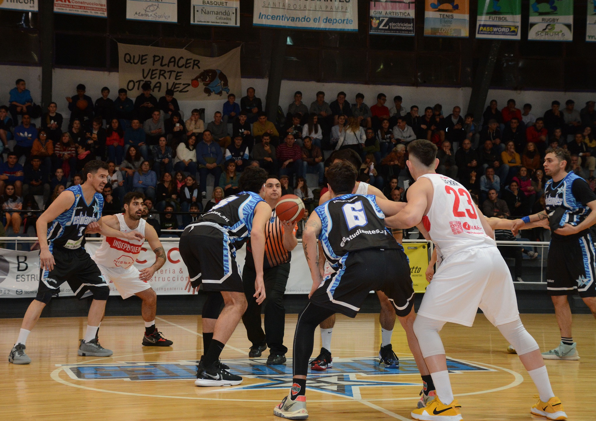 Llegó el salto inicial