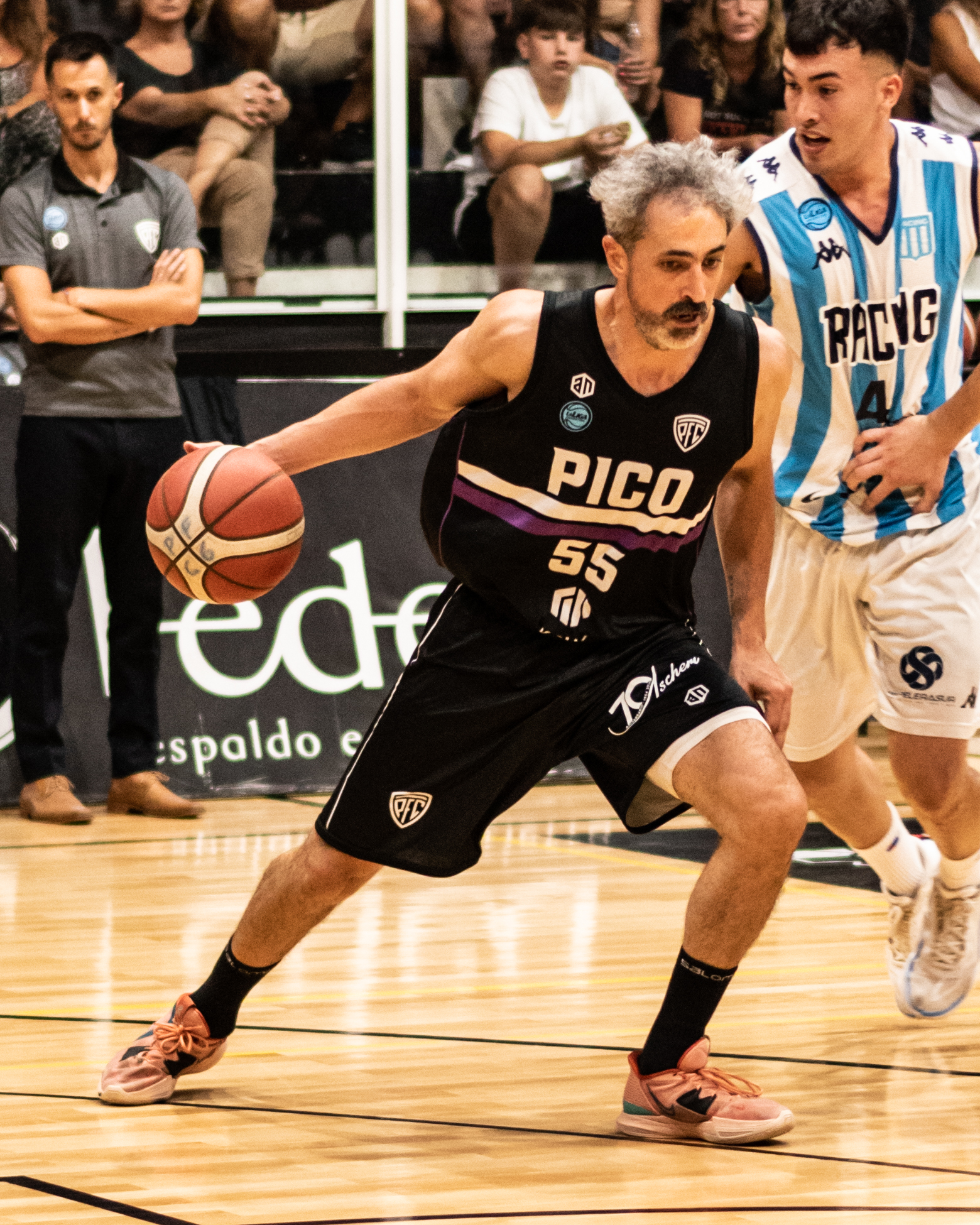 El Decano arranca su serie