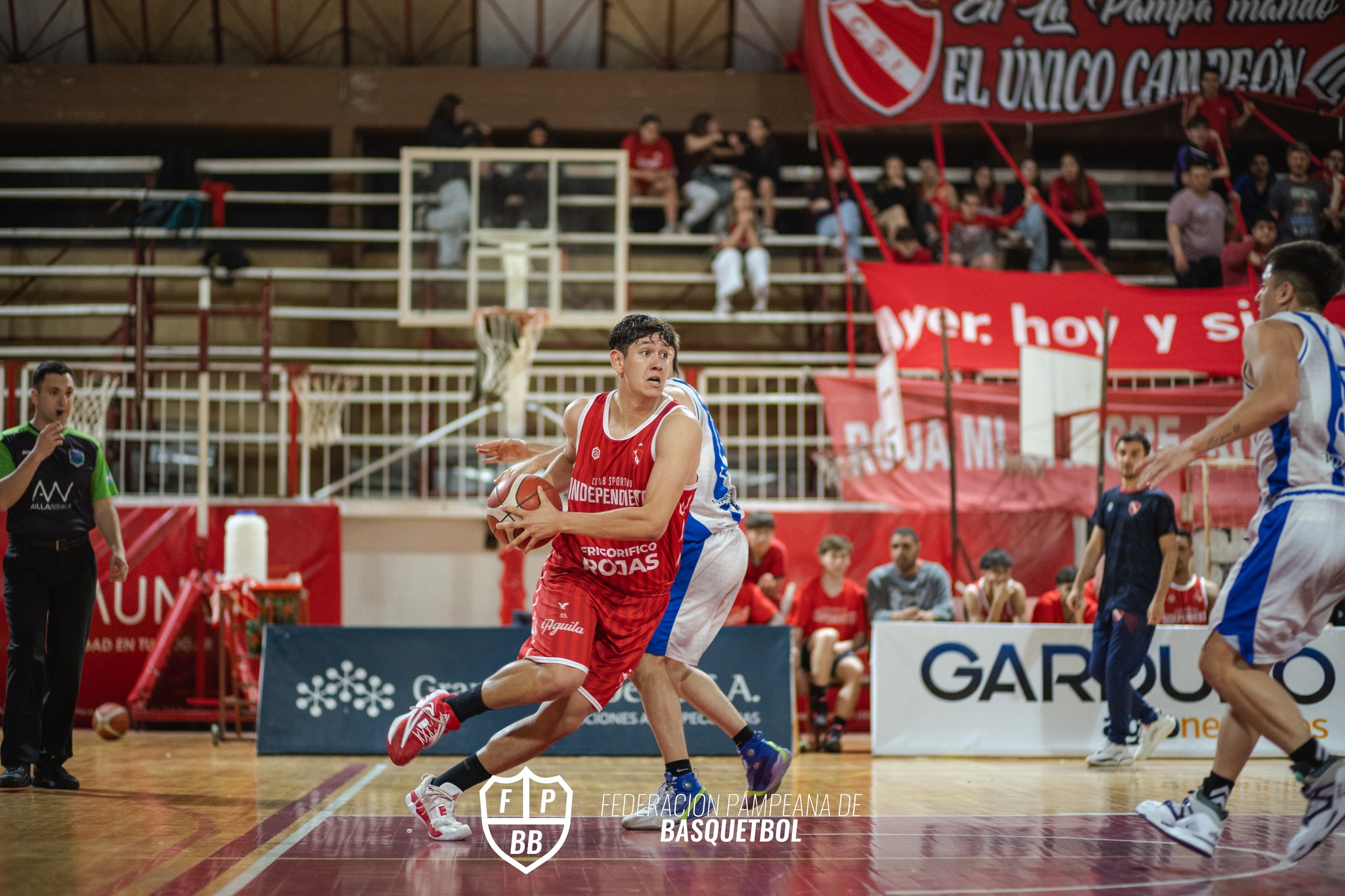 El Rojo sigue sumando