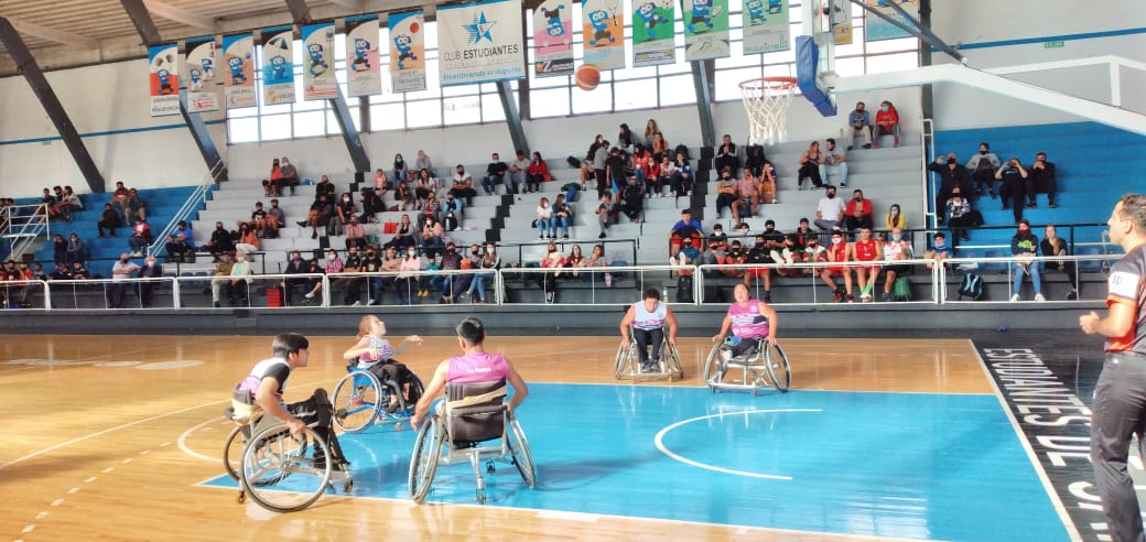 Exitoso debut en el Encuentro Provincial de Basquet sobre sillas de ruedas
