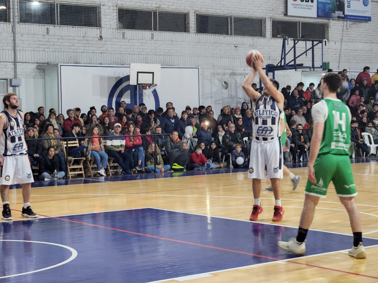 Villegas dio el paso inicial