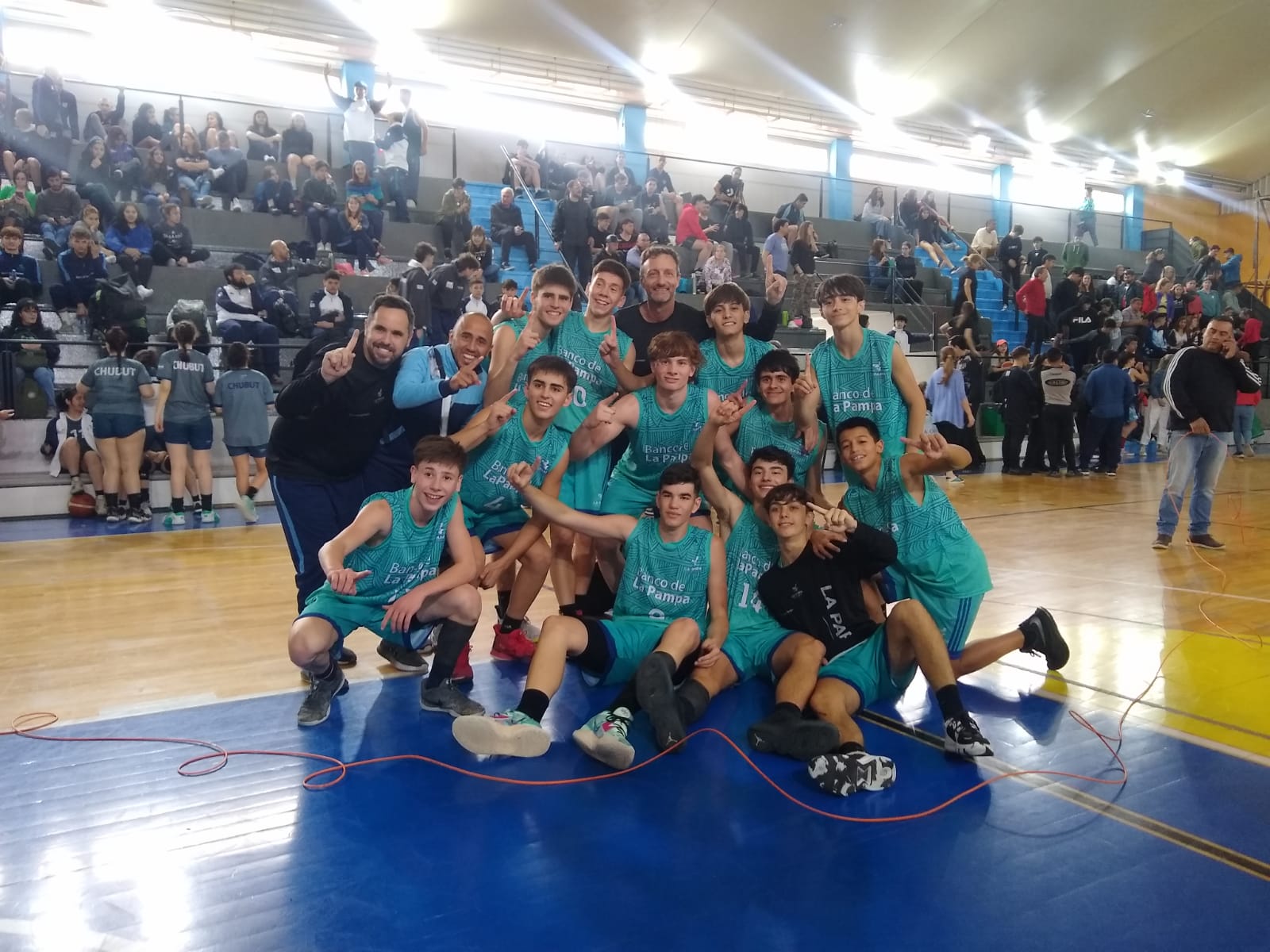 ¡Los pibes campeones!